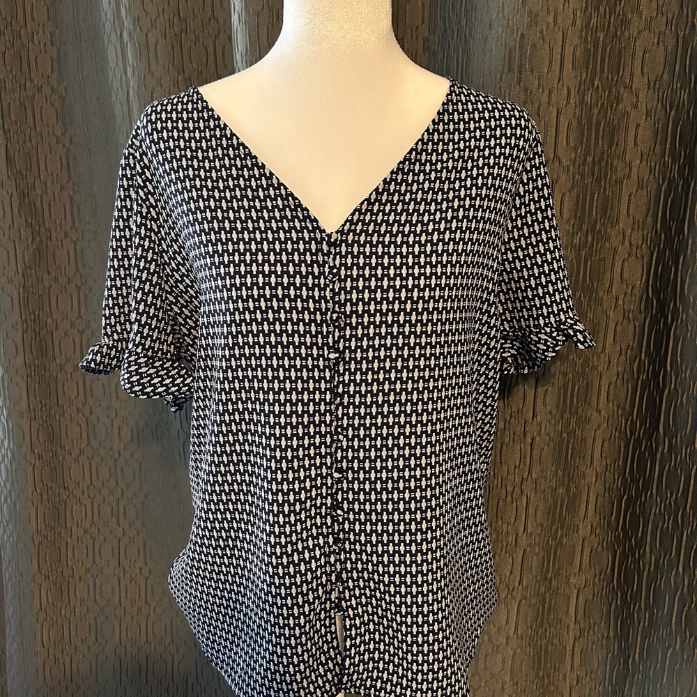CeCe Navy and White V-Neck Blouse